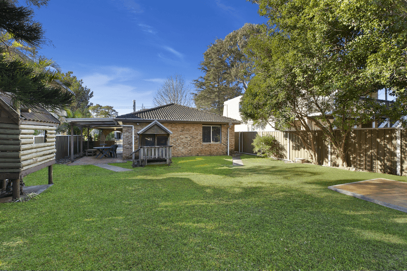 21  Breeze Street, UMINA BEACH, NSW 2257