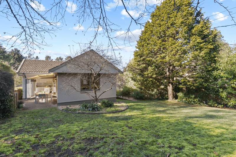 10 Beattie St, Leura, NSW 2780