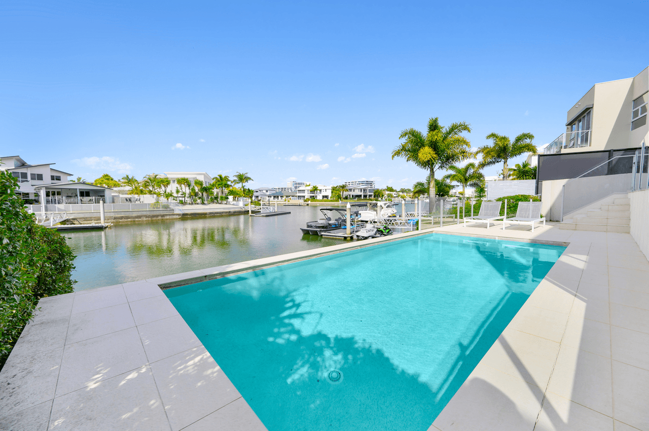 73 Compass Drive, BIGGERA WATERS, QLD 4216