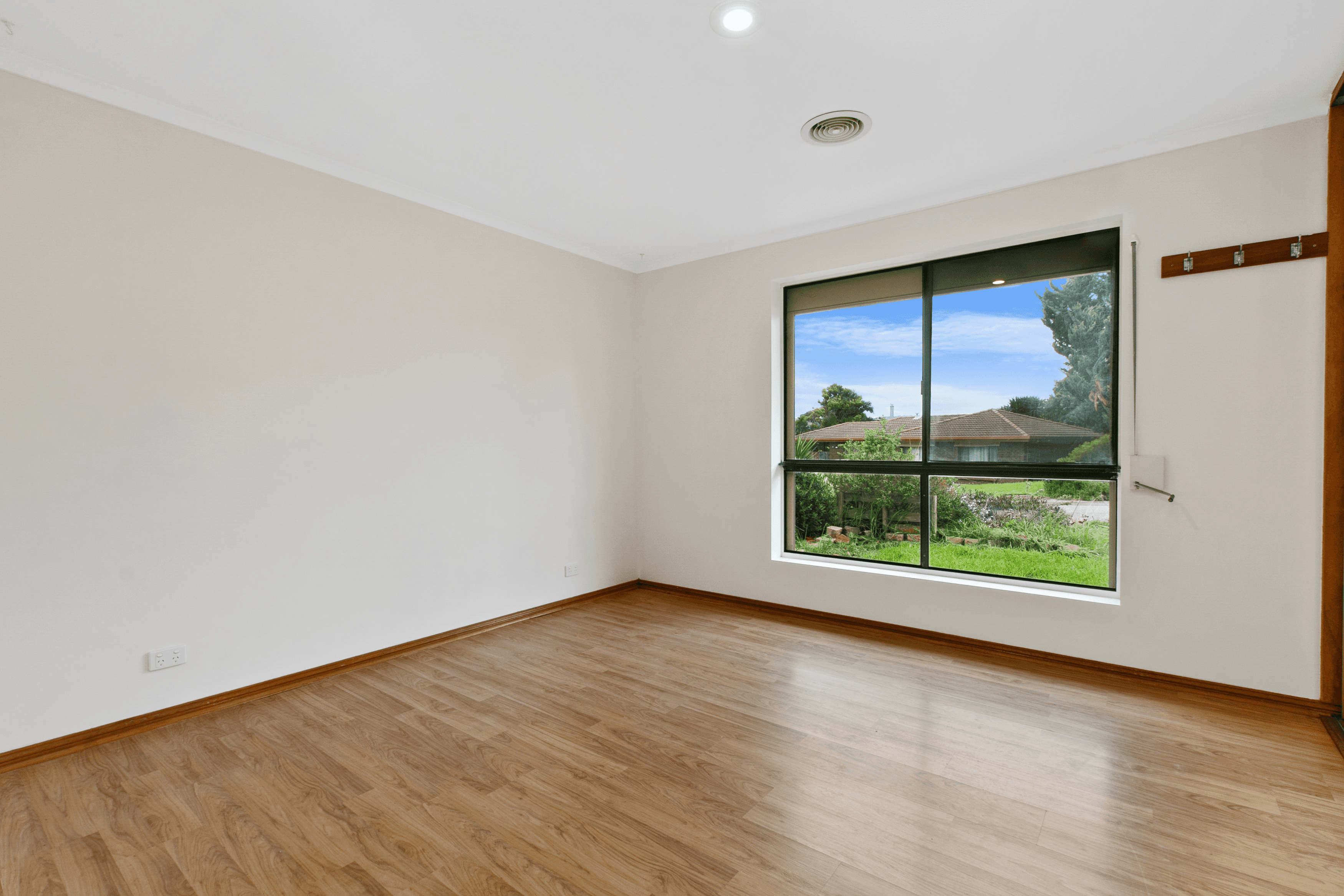 70 Glenhelen Road, MORPHETT VALE, SA 5162