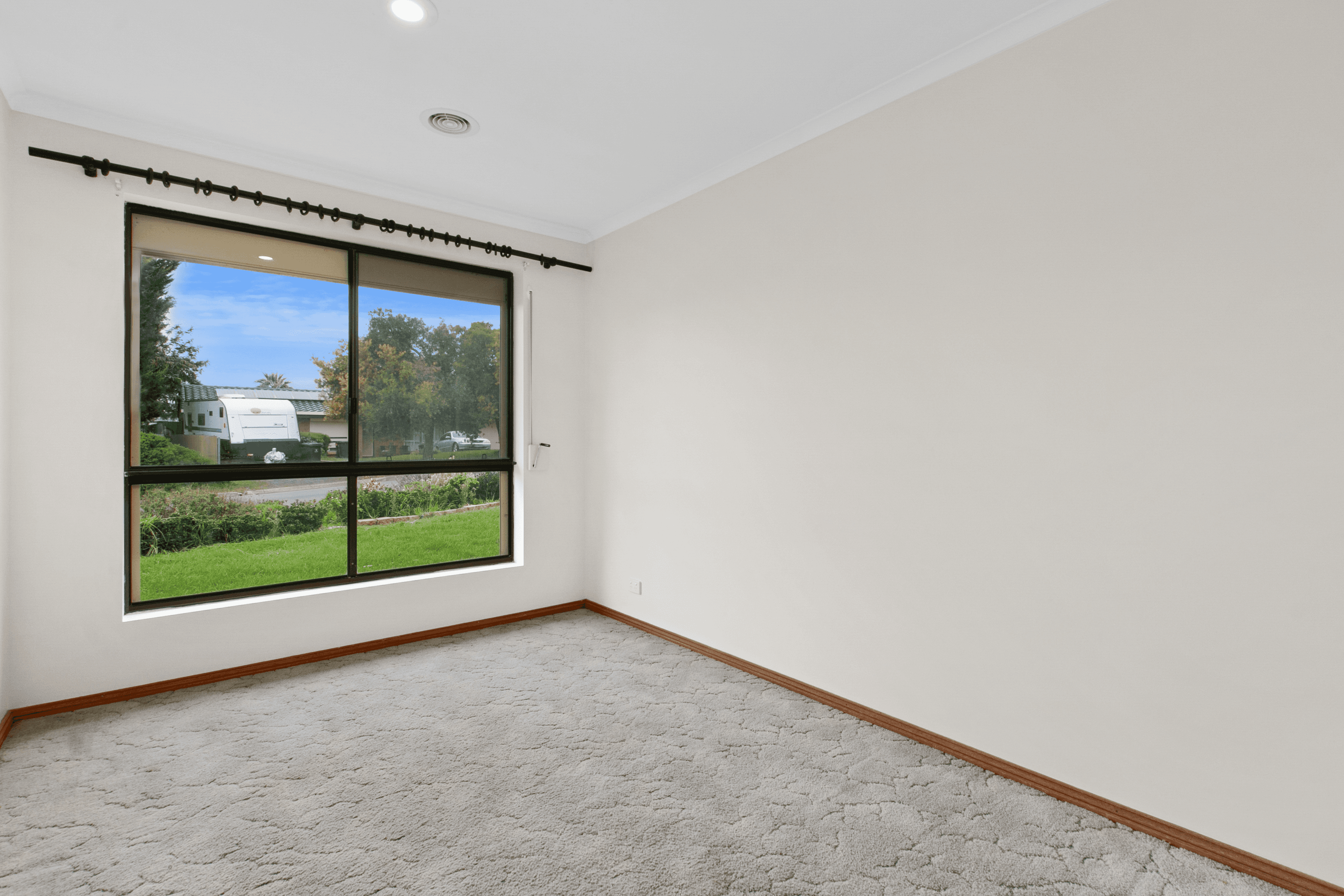 70 Glenhelen Road, MORPHETT VALE, SA 5162