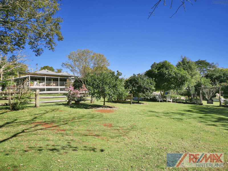 17 Gumland Drive, Witta, QLD 4552