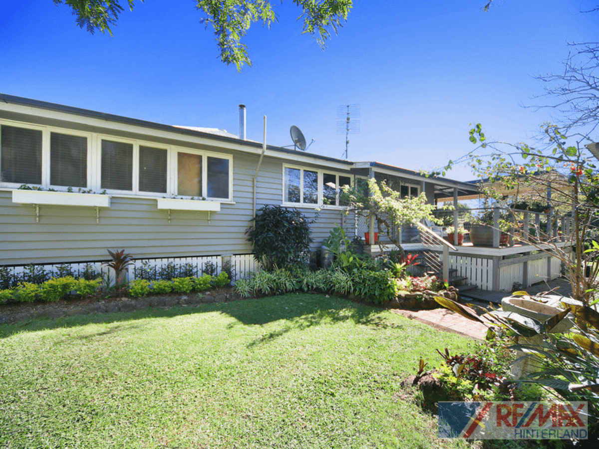 17 Gumland Drive, Witta, QLD 4552