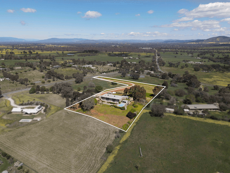 51 Old Sydney Road, Table Top, NSW 2640