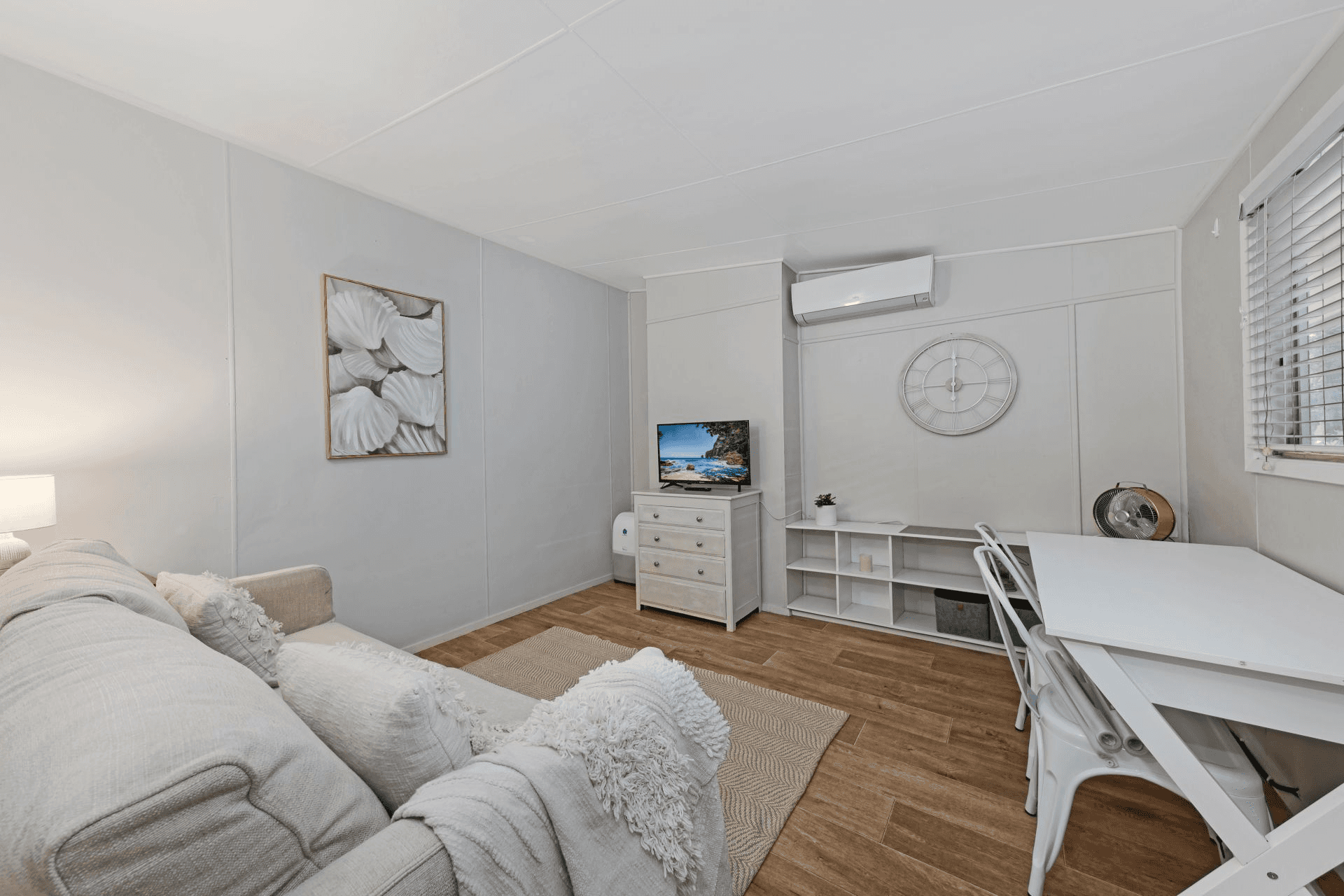 1/3 Lakeside Drive, Macmasters Beach, NSW 2251