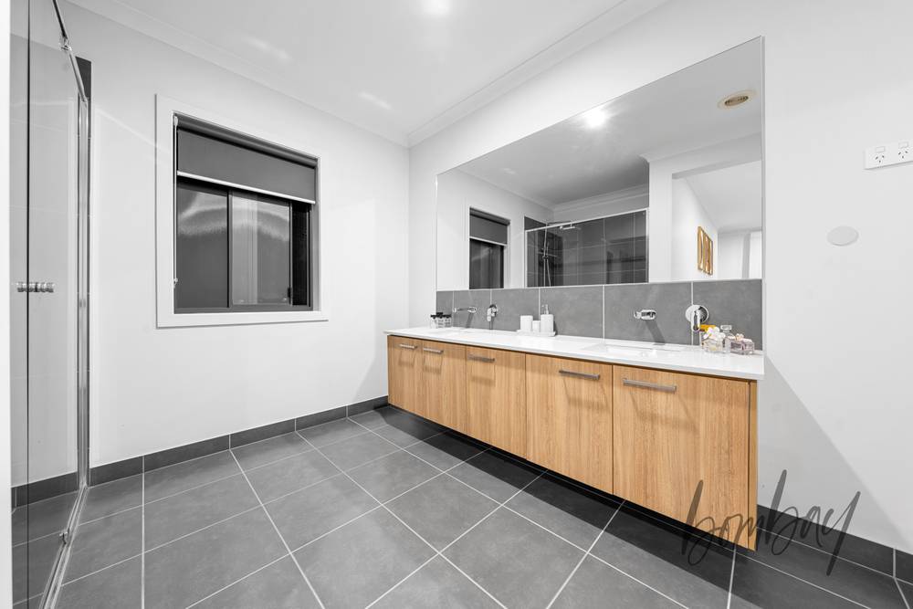 81 Debonair Parade, CRAIGIEBURN, VIC 3064