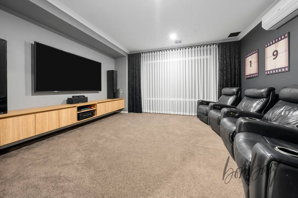 81 Debonair Parade, CRAIGIEBURN, VIC 3064