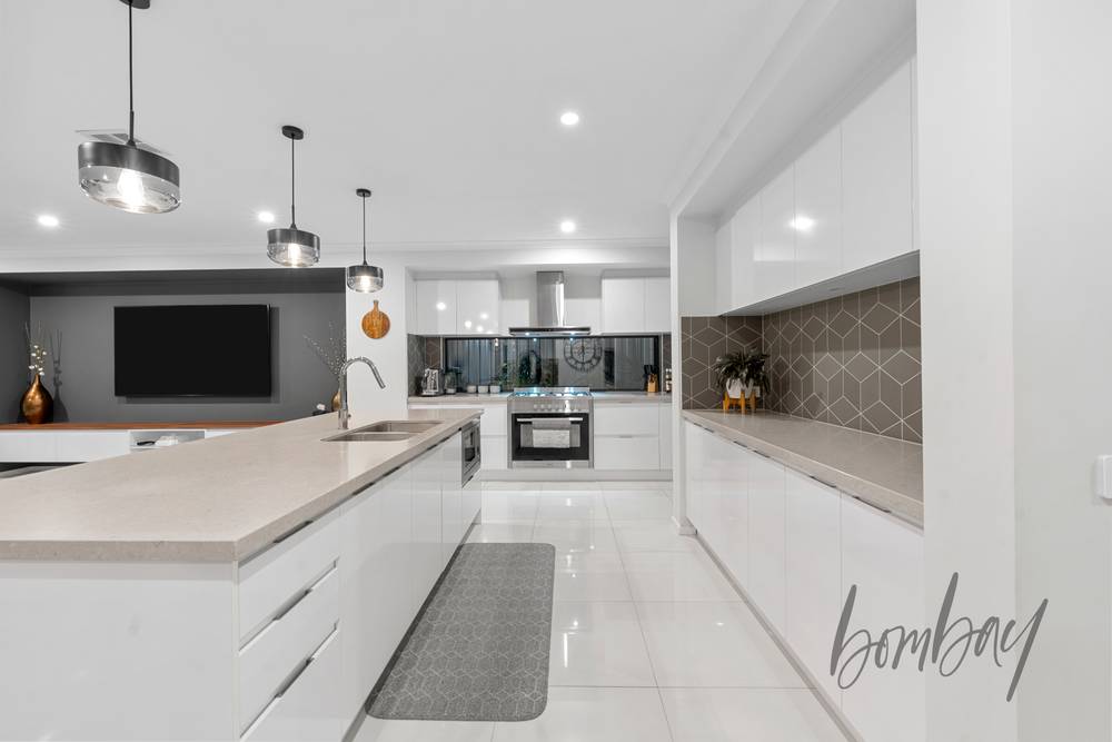 81 Debonair Parade, CRAIGIEBURN, VIC 3064