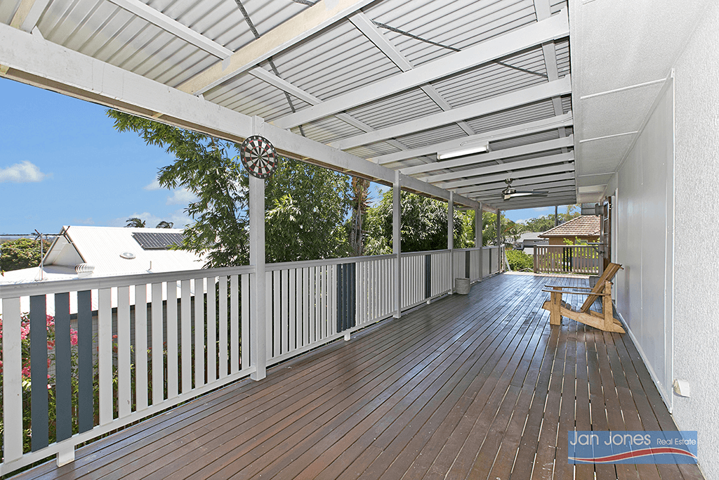 1 Clontarf Avenue, Clontarf, QLD 4019