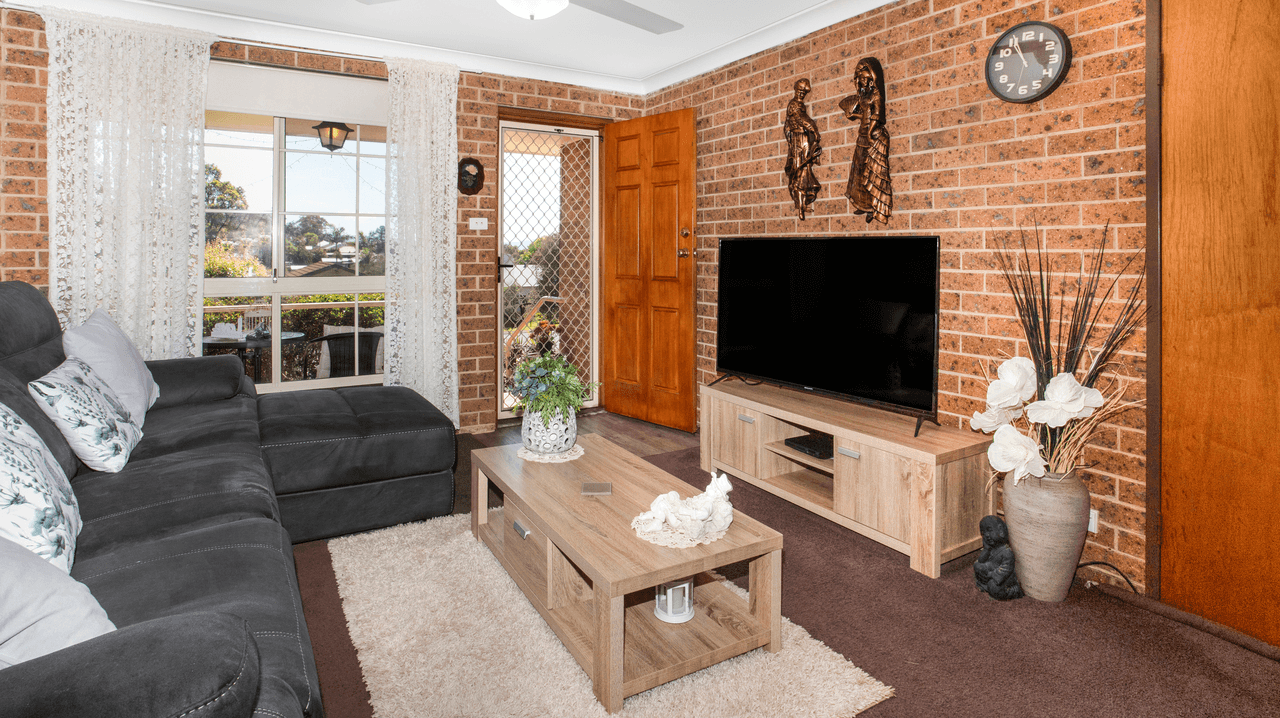 2/2A McPherson Street, WINGHAM, NSW 2429