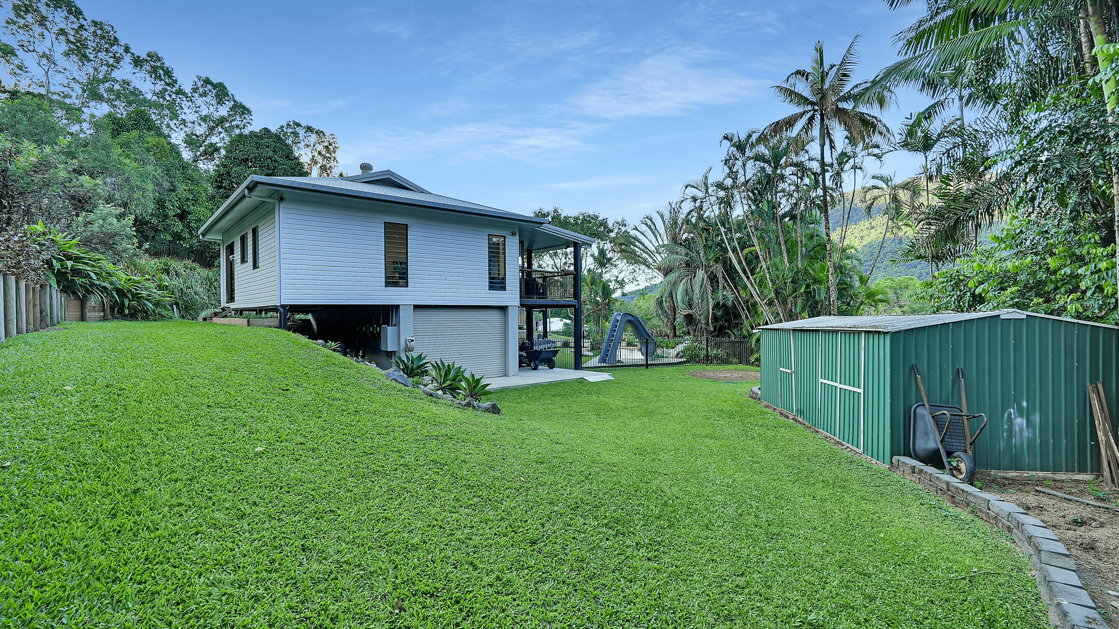 1-3 Beltana Close, Redlynch, QLD 4870