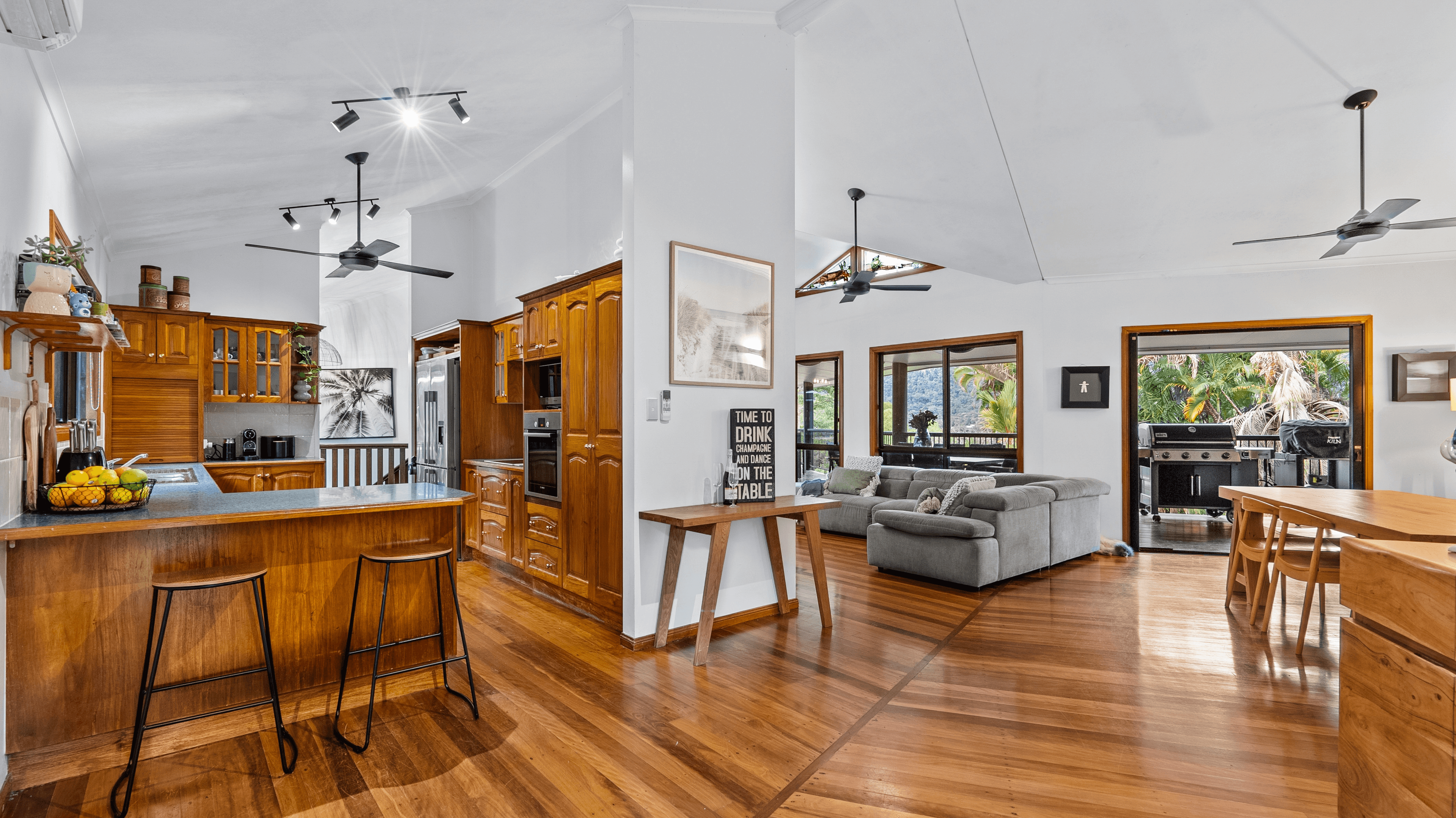 1-3 Beltana Close, Redlynch, QLD 4870