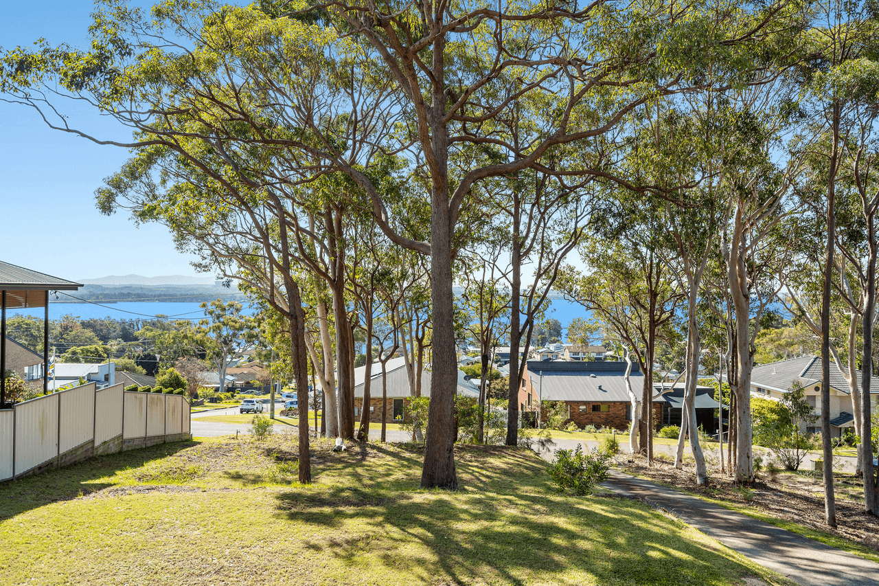 34 Dalley Street, BONNELLS BAY, NSW 2264