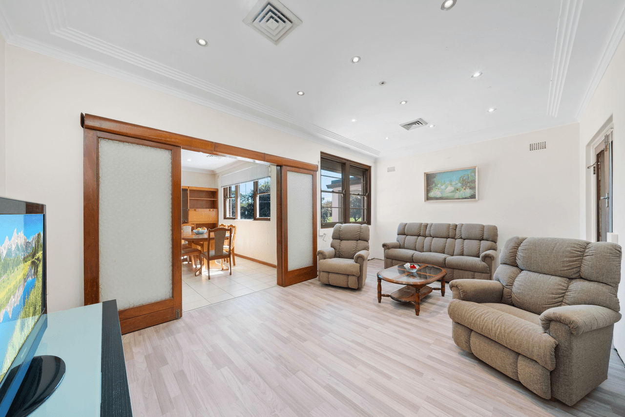 12 Ian Parade, CONCORD, NSW 2137