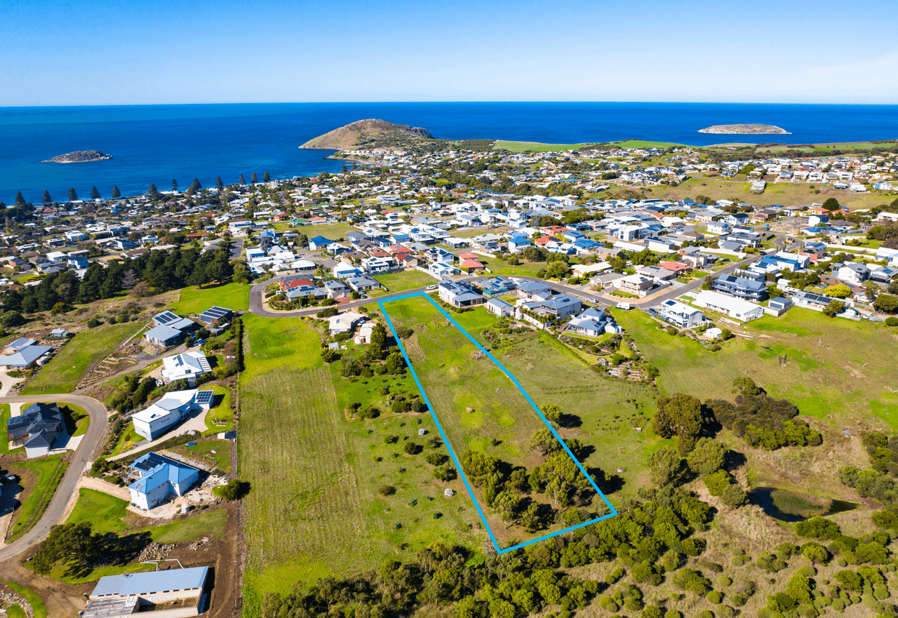 35 Stone Hut Circuit, ENCOUNTER BAY, SA 5211