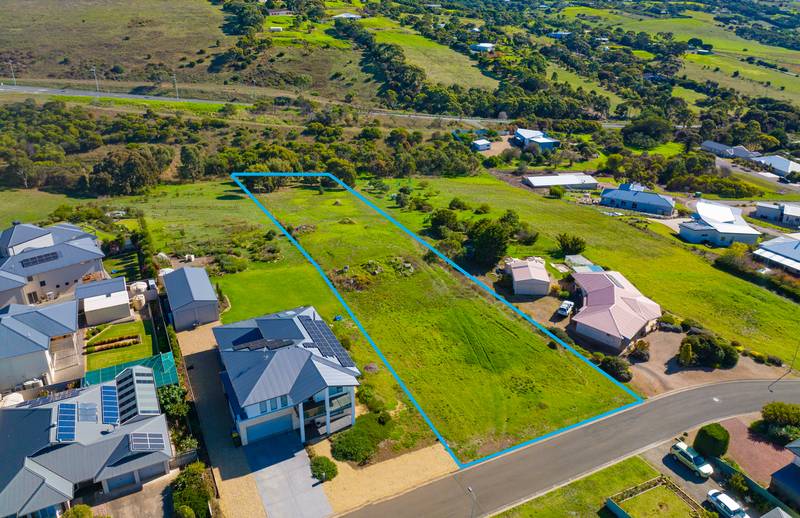 35 Stone Hut Circuit, ENCOUNTER BAY, SA 5211