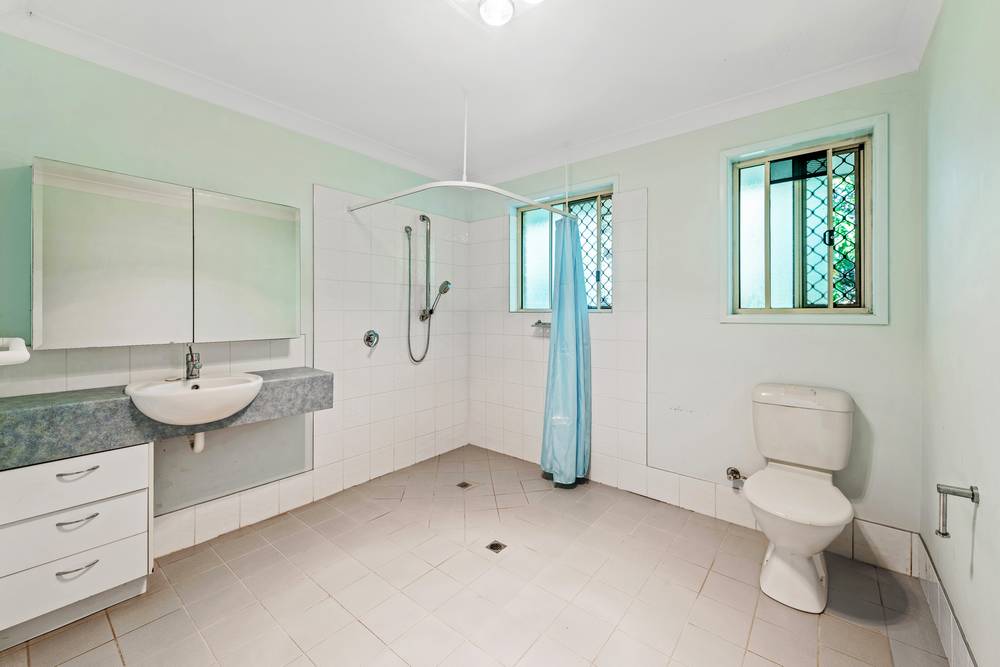 24 Cobb and Co Drive, BEERBURRUM, QLD 4517