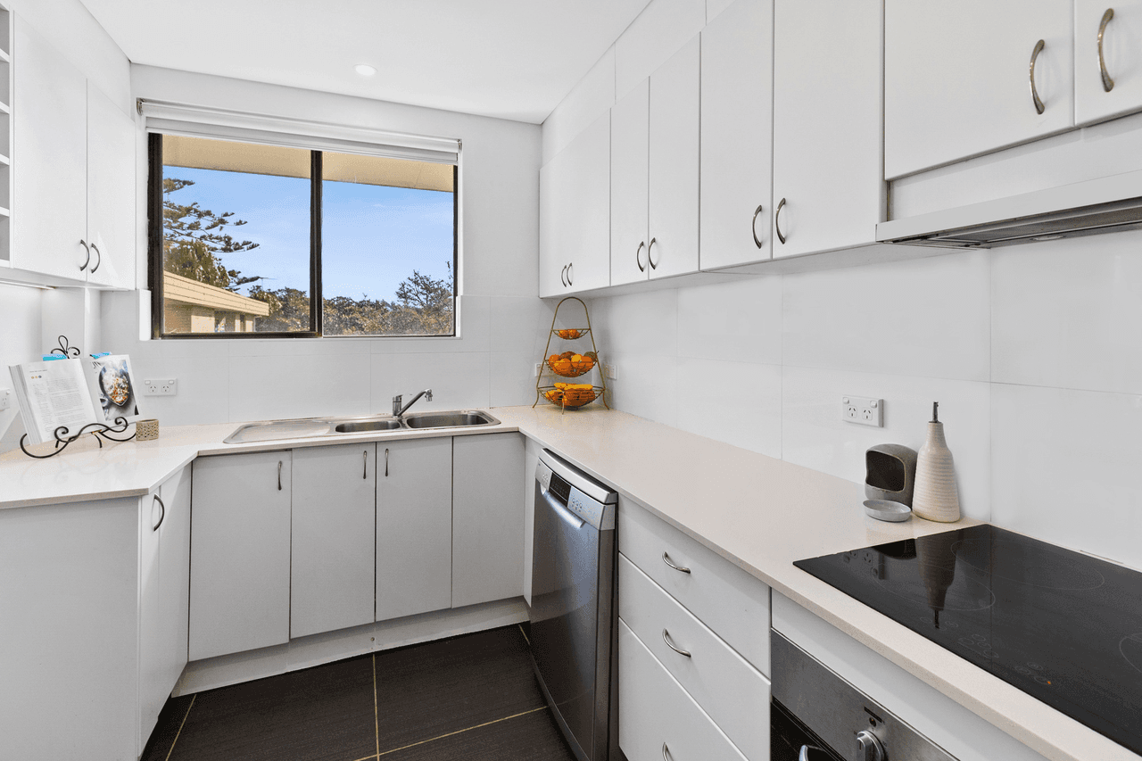 15/63 Pacific Parade, Dee Why, NSW 2099