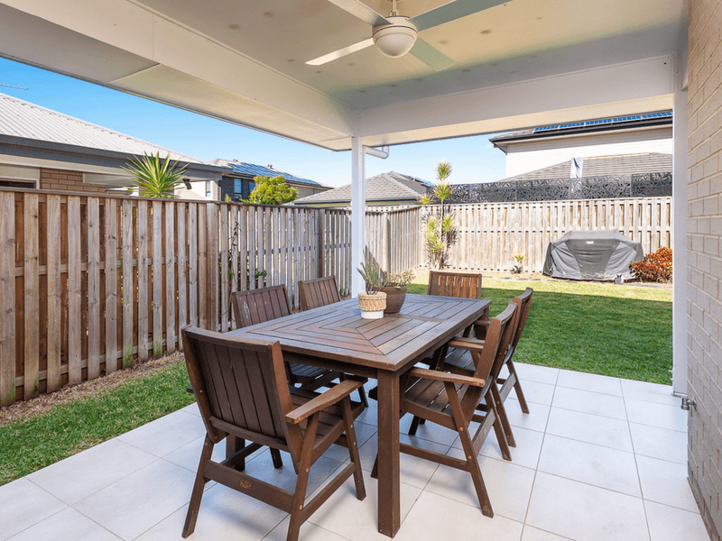 27 Belconnen Drive, Pimpama, QLD 4209