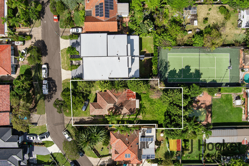 9 Lorraine Avenue, PADSTOW HEIGHTS, NSW 2211