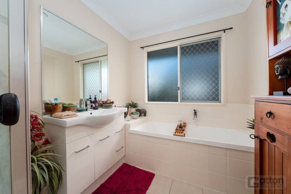 14 Cockatoo Drive, Adare, QLD 4343