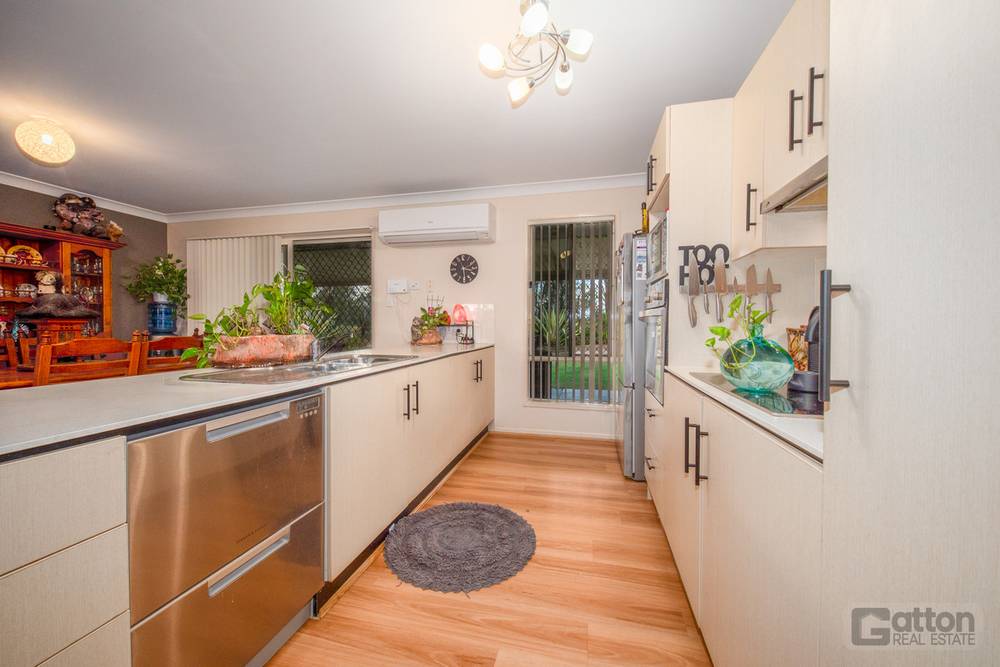 14 Cockatoo Drive, Adare, QLD 4343