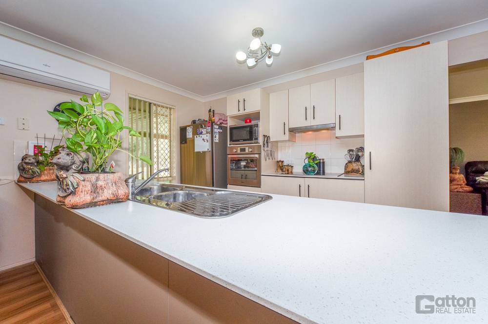14 Cockatoo Drive, Adare, QLD 4343