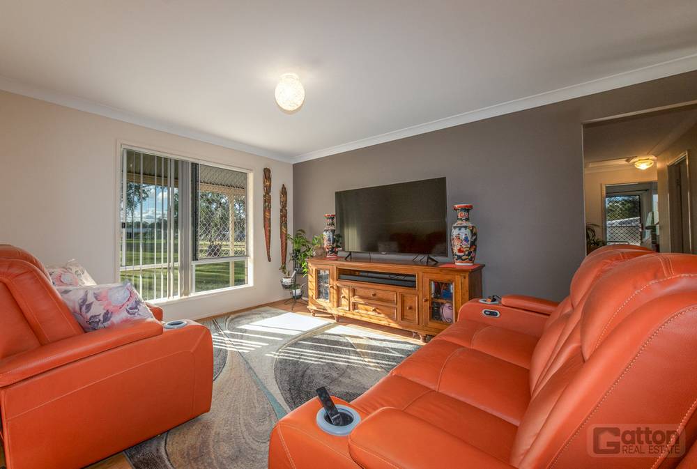 14 Cockatoo Drive, Adare, QLD 4343