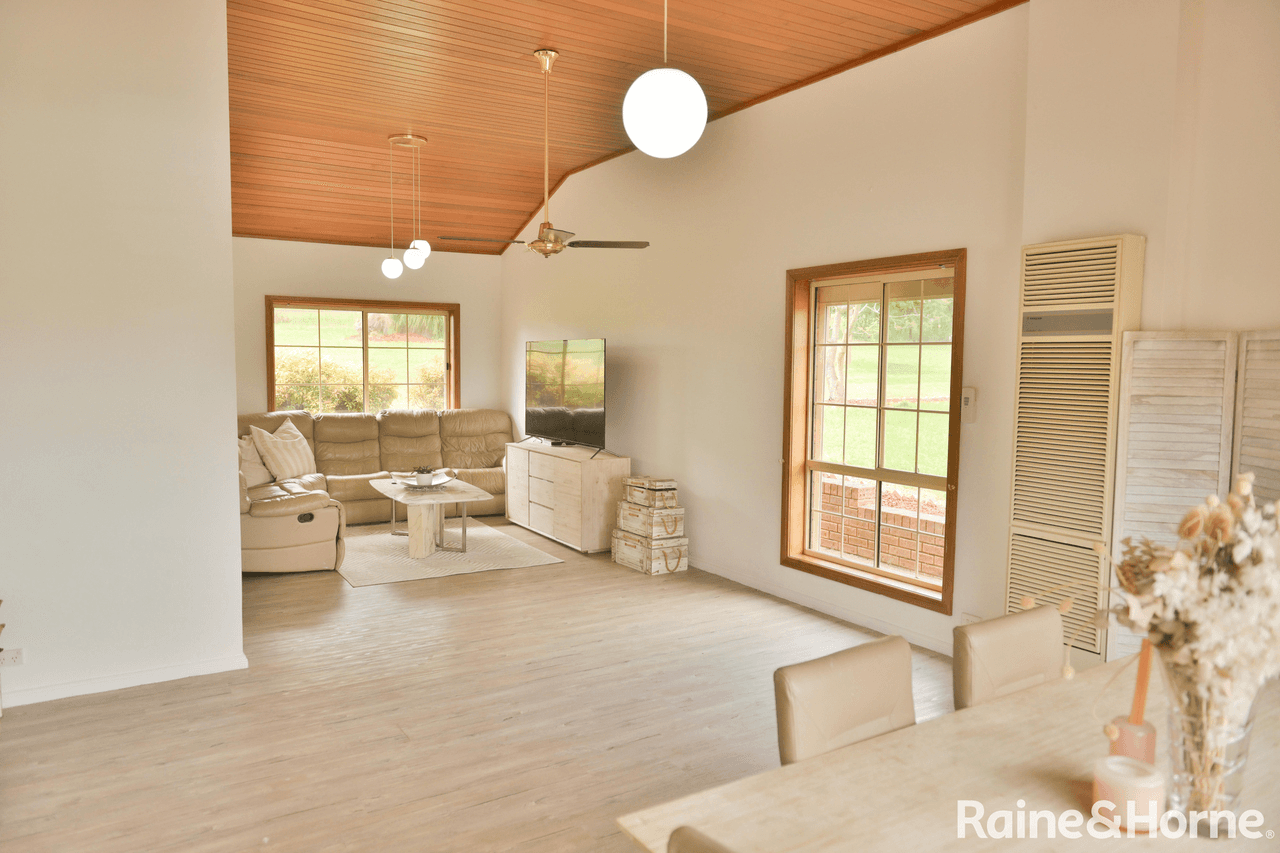 375 Back Creek Road, YOUNG, NSW 2594