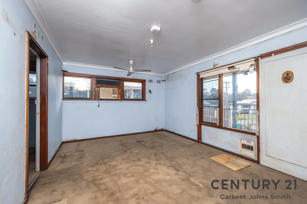 75 Coral Crescent, Gateshead, NSW 2290