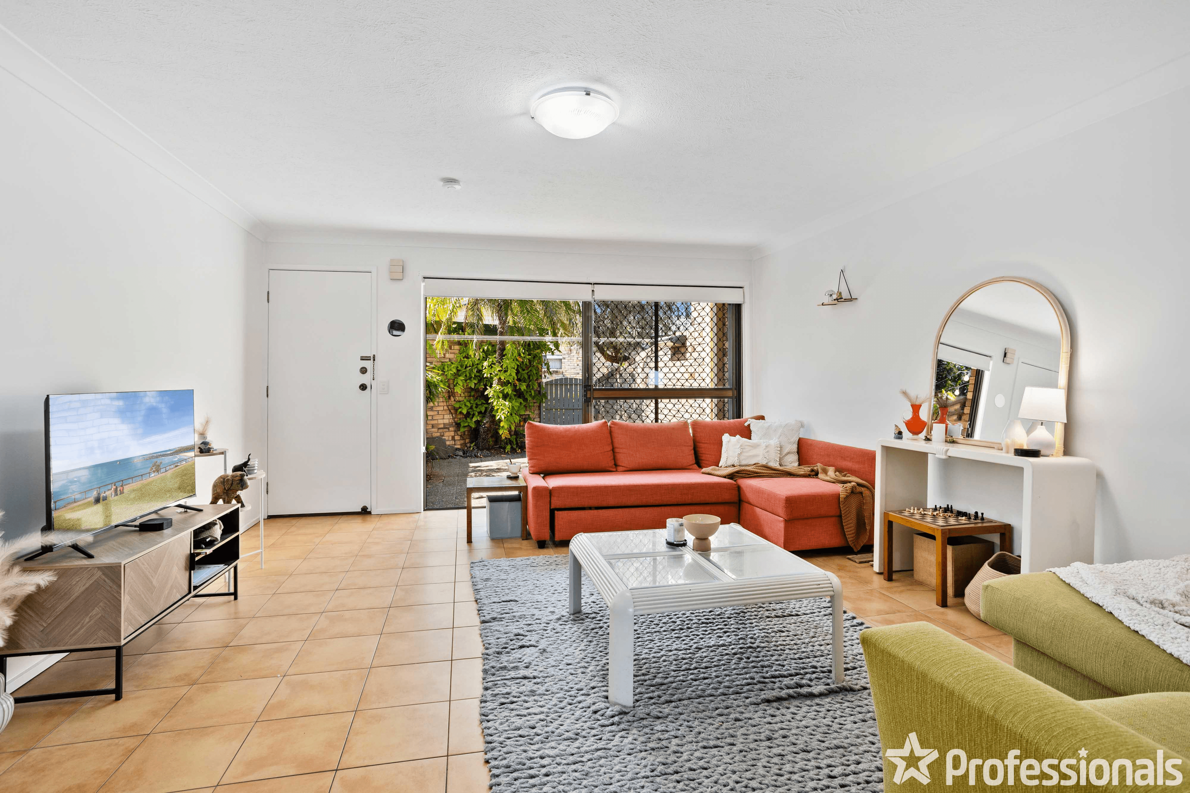 4/22-24 Dunlin Drive, BURLEIGH WATERS, QLD 4220