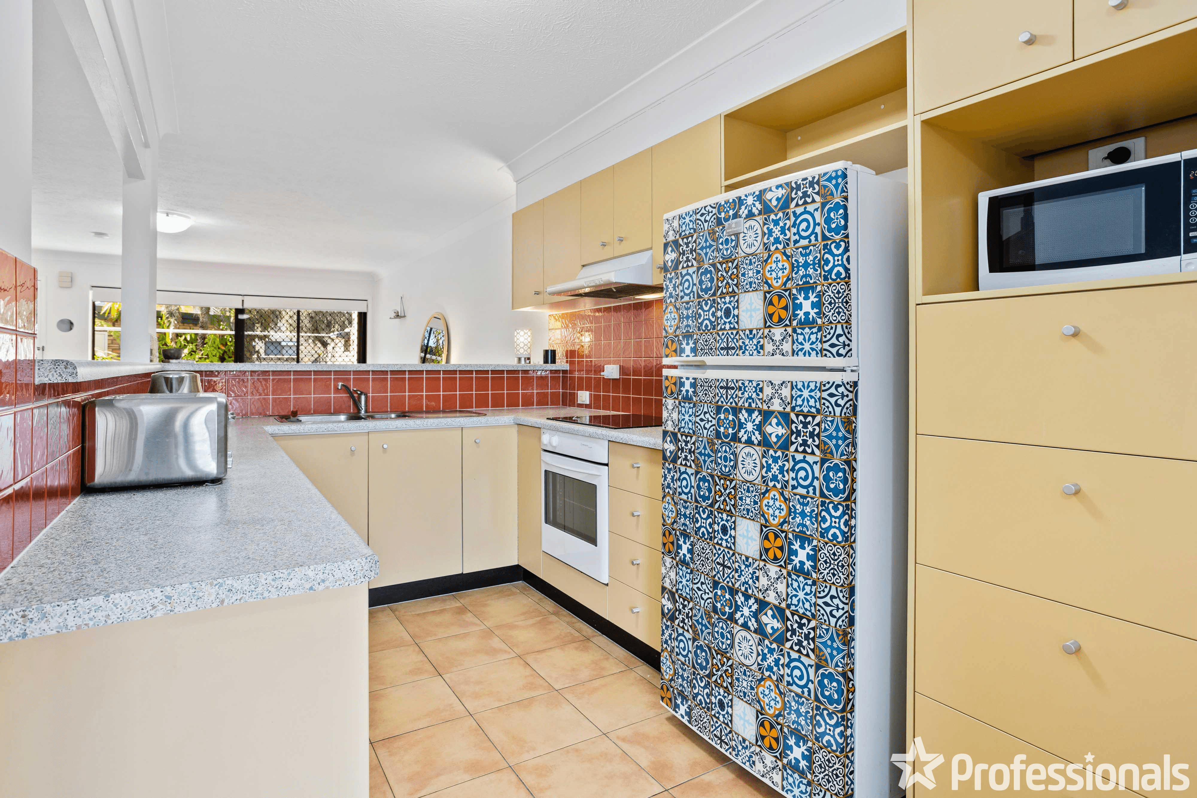 4/22-24 Dunlin Drive, BURLEIGH WATERS, QLD 4220