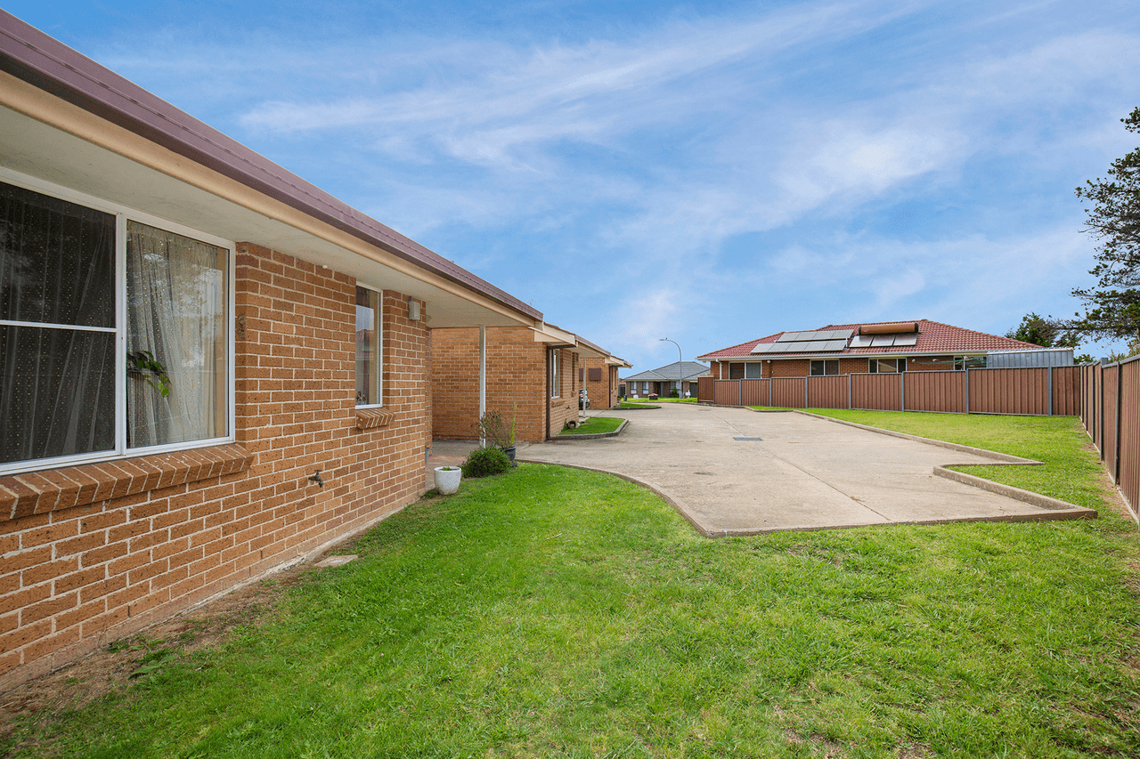 1-3/5 Kilcoy Close, ARMIDALE, NSW 2350