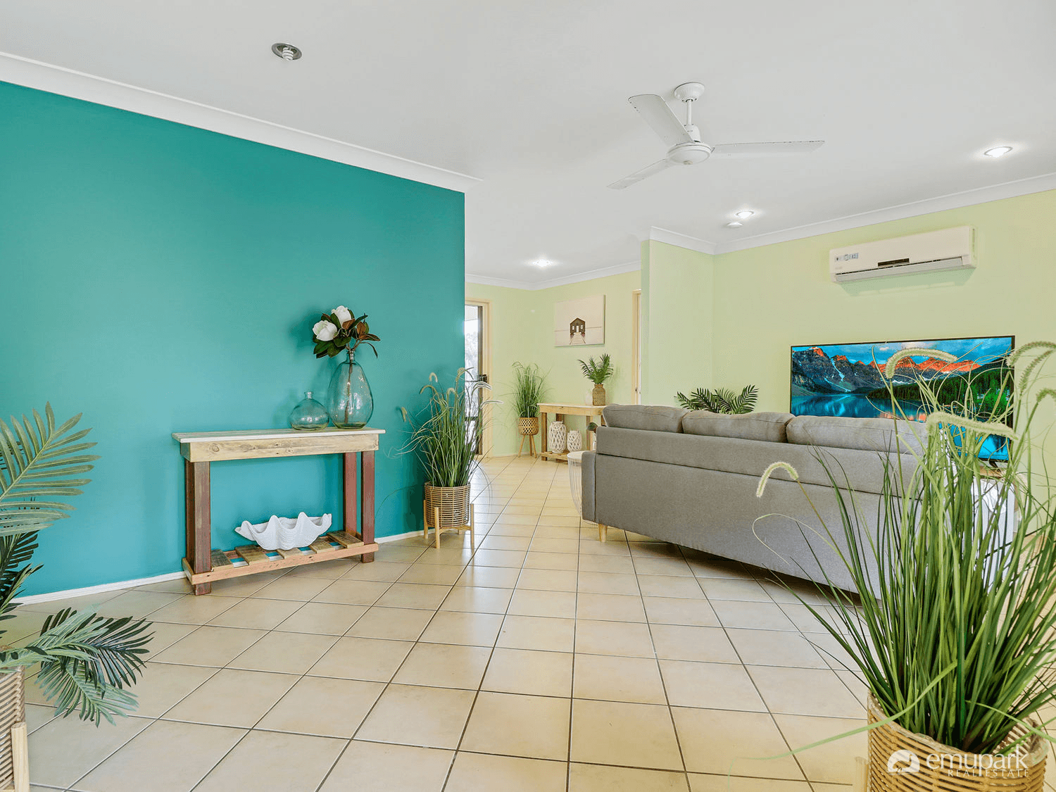 6 Lyndhurst Avenue, EMU PARK, QLD 4710