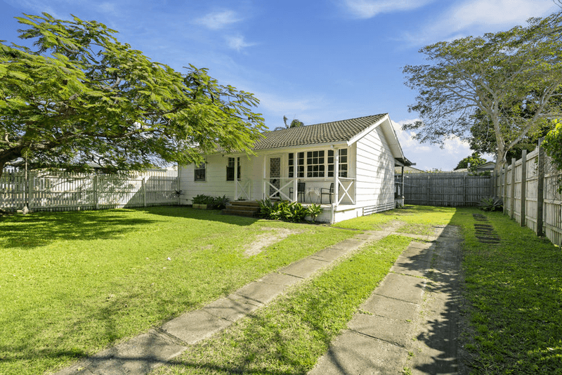 9 Oxley Street, TWEED HEADS SOUTH, NSW 2486