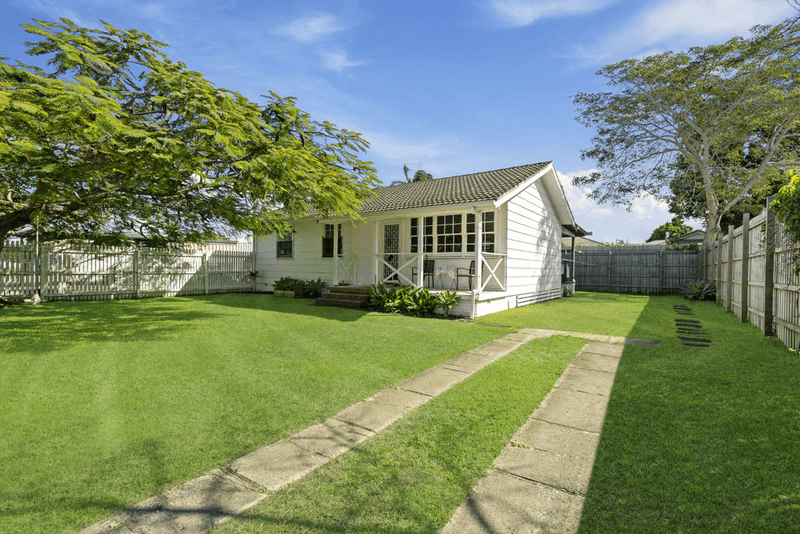 9 Oxley Street, TWEED HEADS SOUTH, NSW 2486