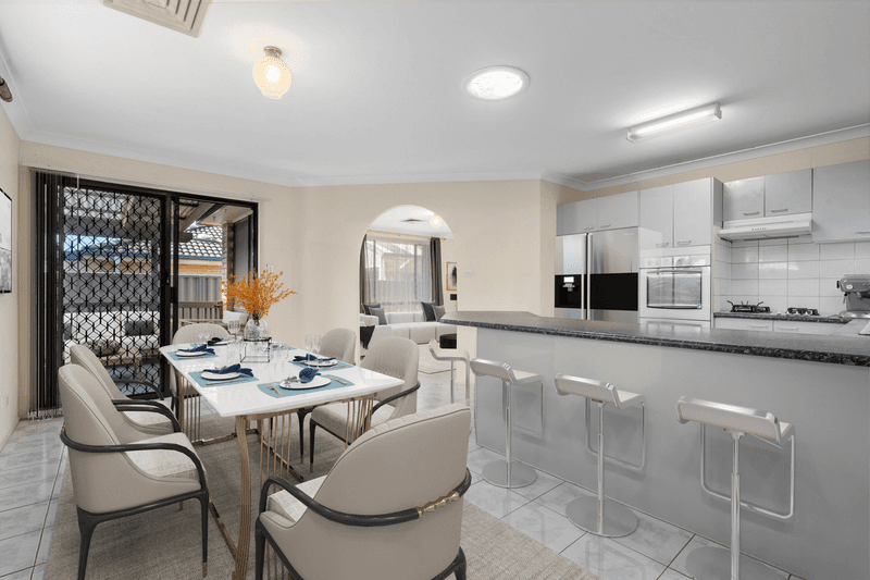 17 Woburn Abbey Court, WATTLE GROVE, NSW 2173