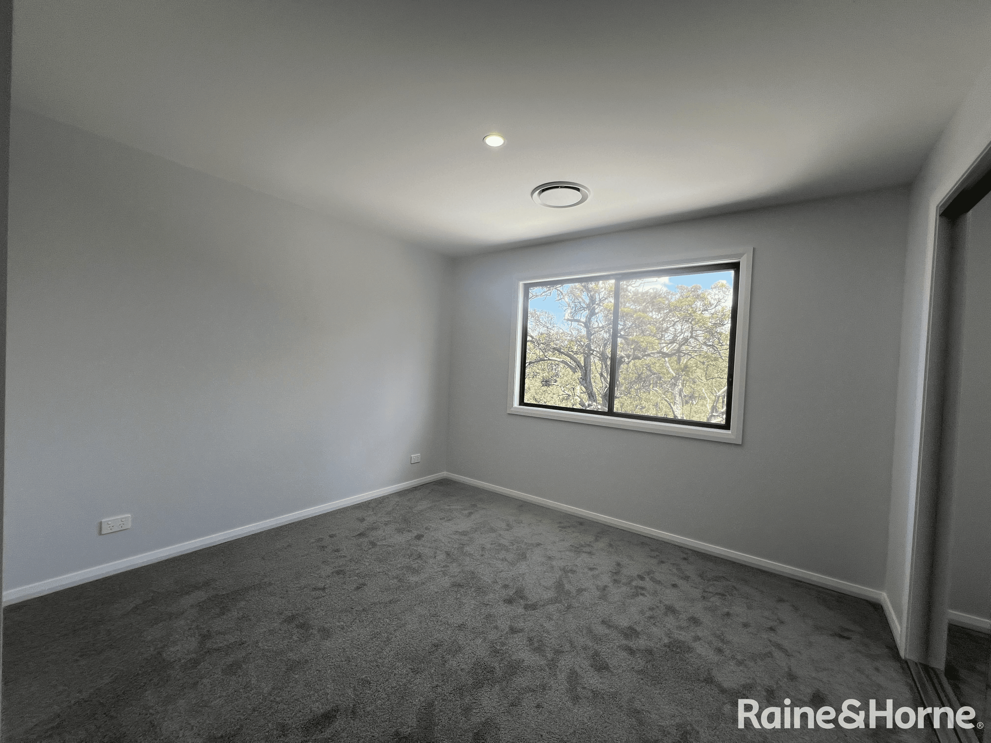 65 Butterworth Street, CAMERON PARK, NSW 2285