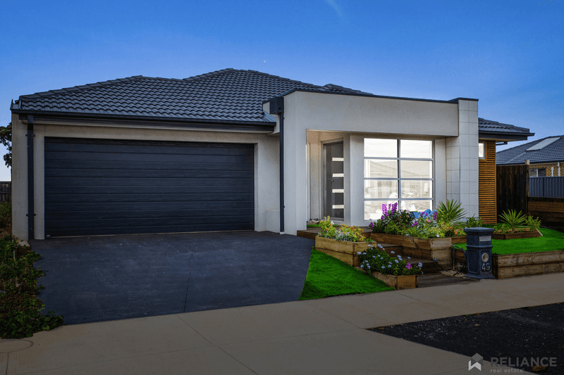 49 James Melrose Drive, Brookfield, VIC 3338