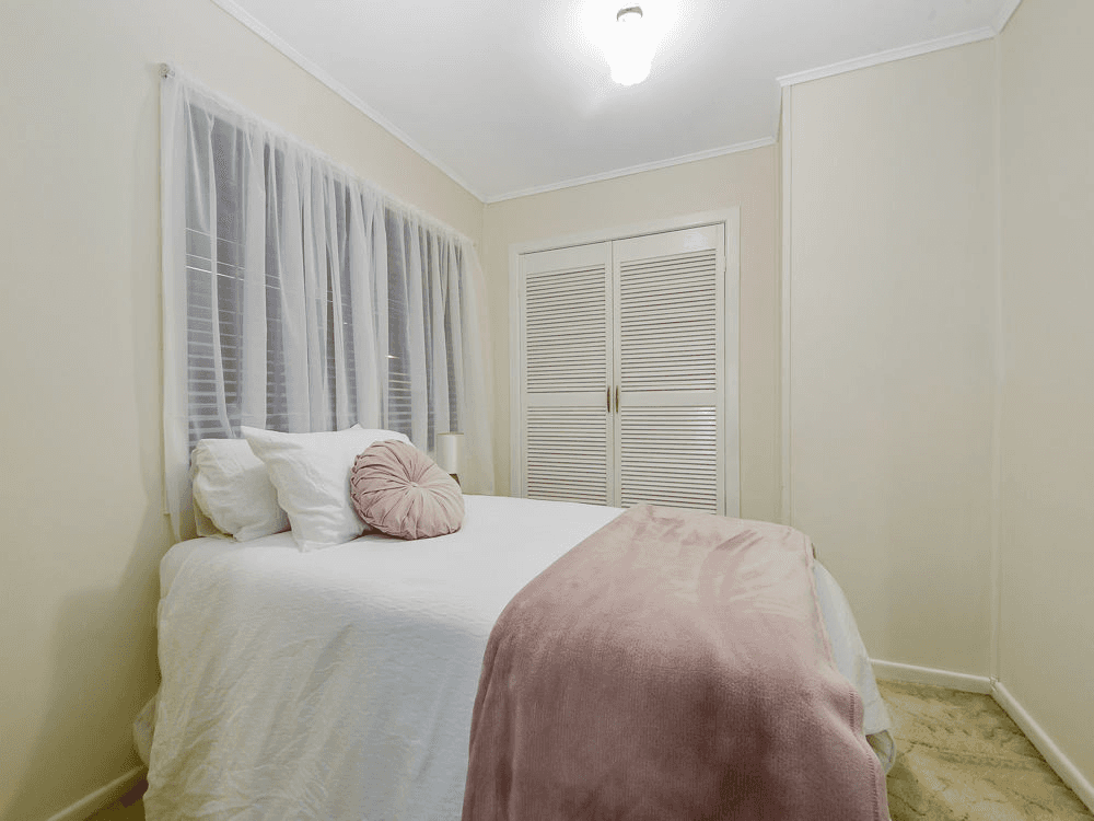 5 Suzanne Street, WYNNUM WEST, QLD 4178