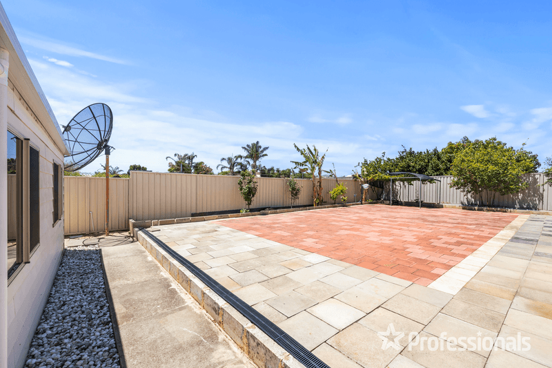 16 Decourcey Way, MARANGAROO, WA 6064