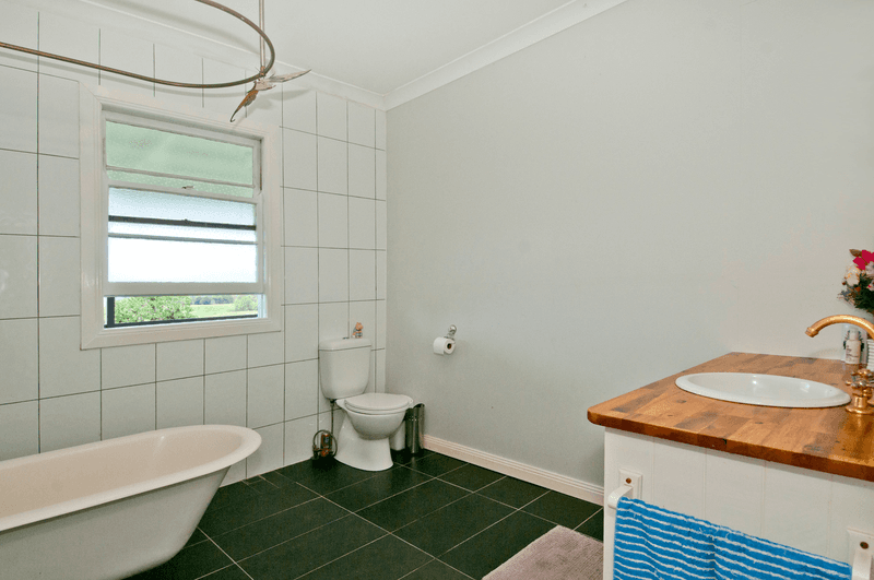 195 Hall Road, WOODHILL, QLD 4285