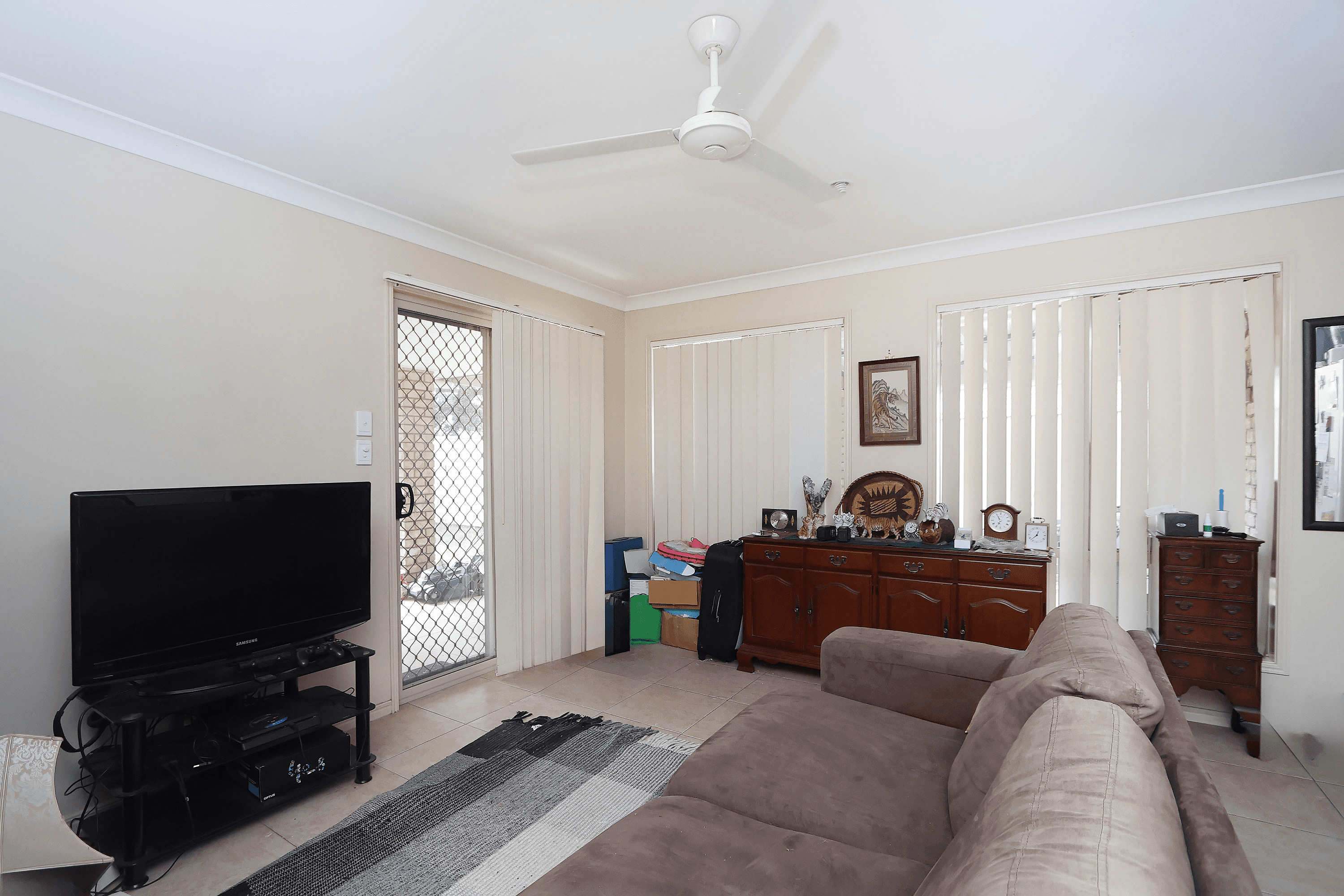 8 Holly Court, RACEVIEW, QLD 4305