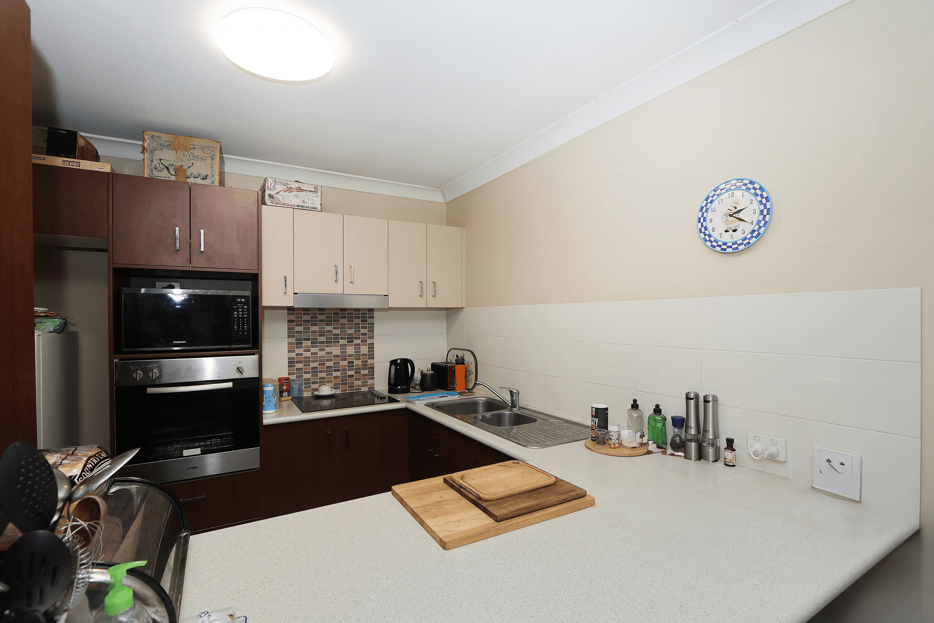 8 Holly Court, RACEVIEW, QLD 4305