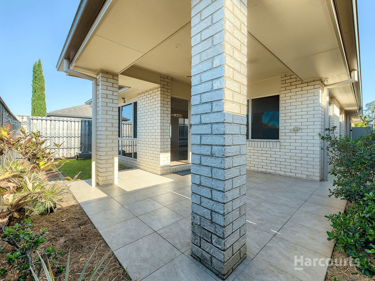 27 Merimbula Crescent, Fitzgibbon, QLD 4018