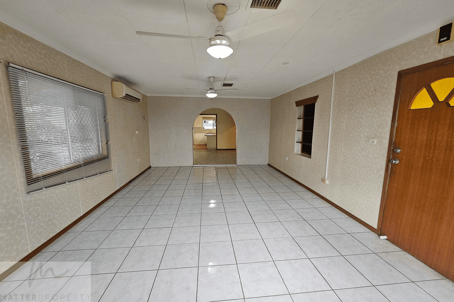 9 Pelican Road, Mount Isa, QLD 4825