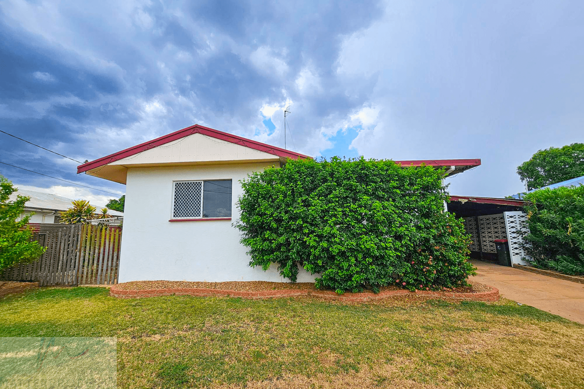 9 Pelican Road, Mount Isa, QLD 4825