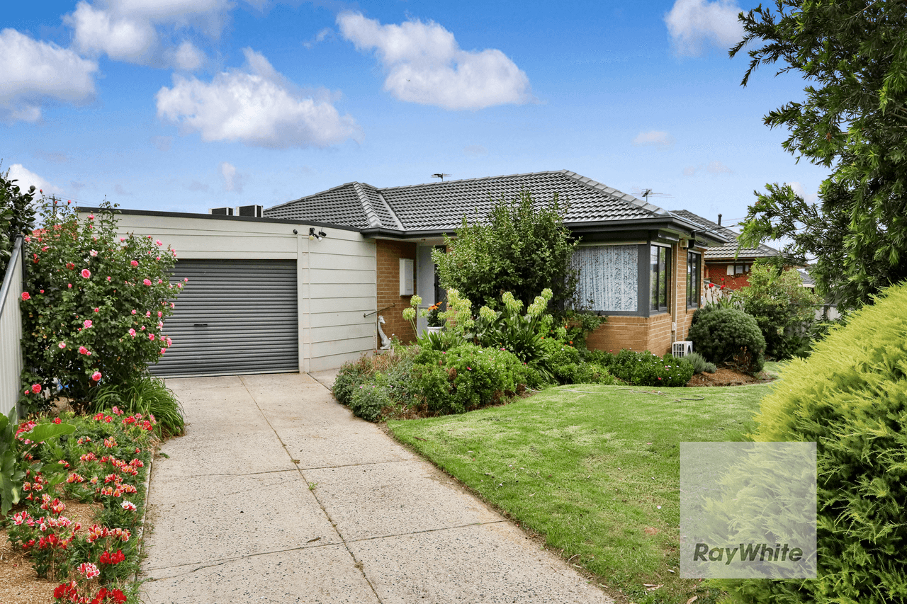 4 Duggan Place, GLADSTONE PARK, VIC 3043