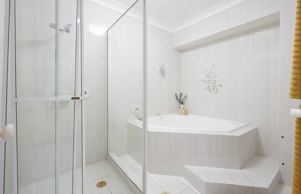 60-62 Newport Drive, ROBINA, QLD 4226