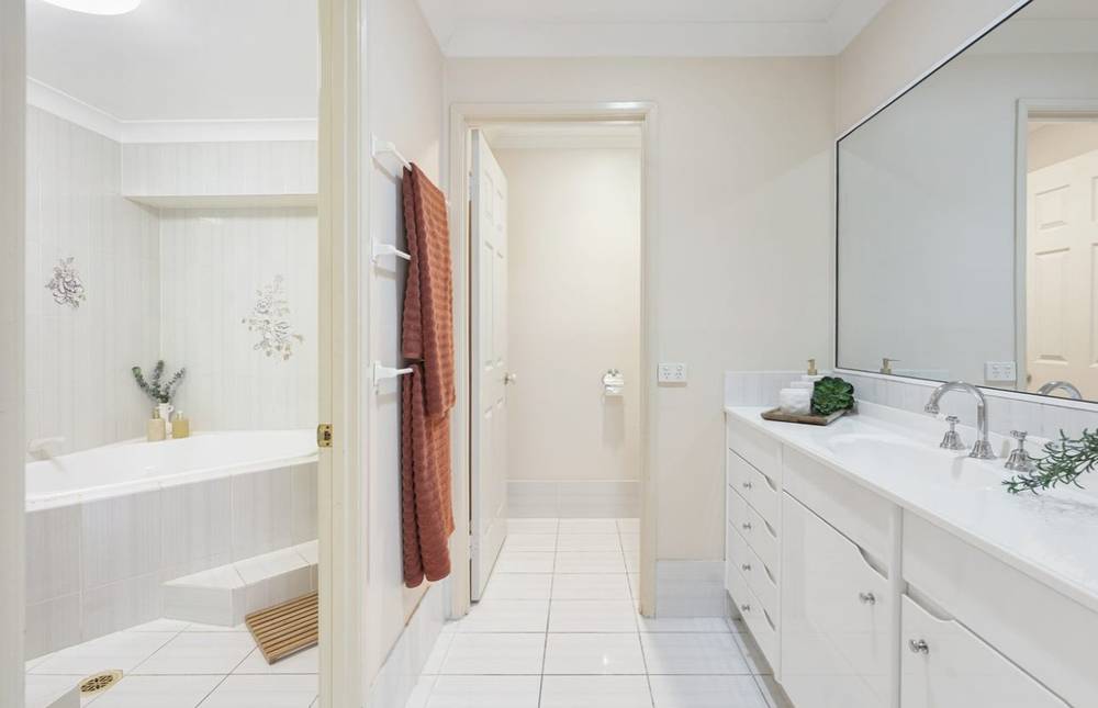 60-62 Newport Drive, ROBINA, QLD 4226